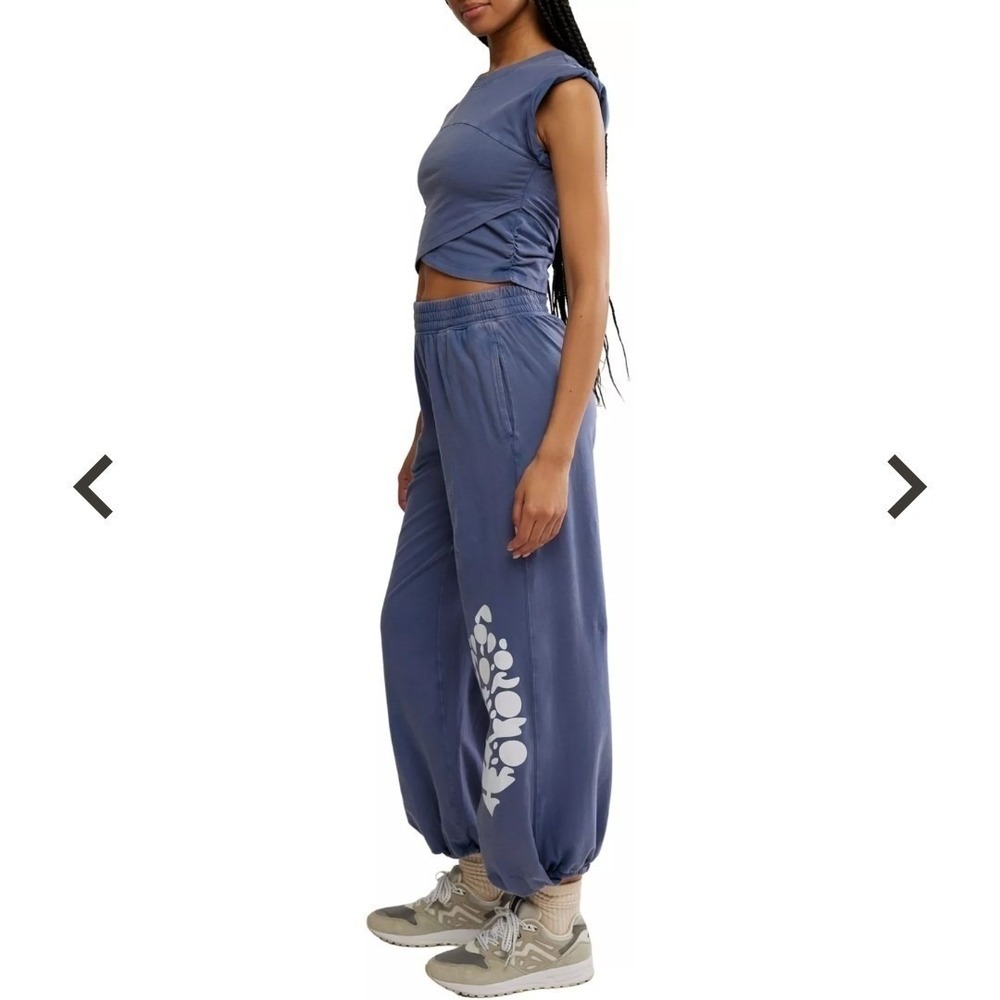 NWT FP Movement Hot Shot Logo Crossover 2 Piece Set Blue Indigo Pockets Large - Picture 8 of 16